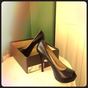 Women's Leather Peep toe 4" high heel shoe